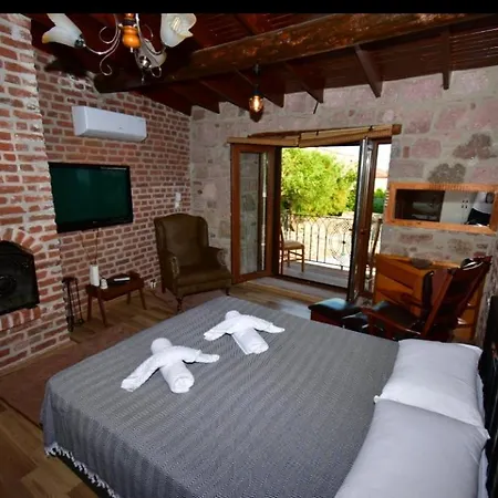 Casa de hóspedes Azra Konuk Evi Restoran Küçükköy